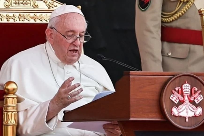 Papa Francis yababajwe n’igitero cyishe abanyeshuri muri Uganda
