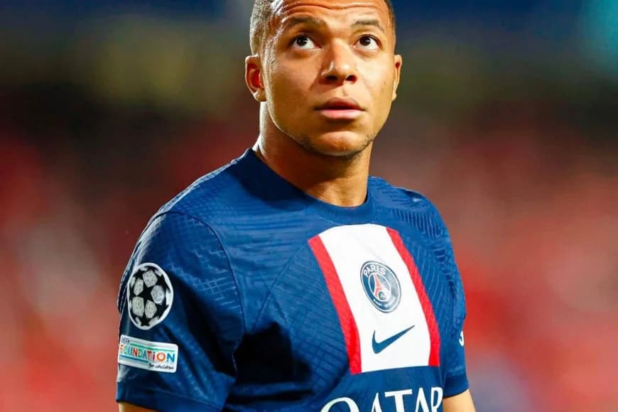 "Nta n'umwe uruta ikipe, umuryango urafunguye" Perezida wa PSG abwira Mbappé