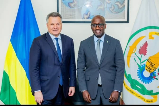 Minister Nduhungirehe Receives Ambassadors of France and Germany