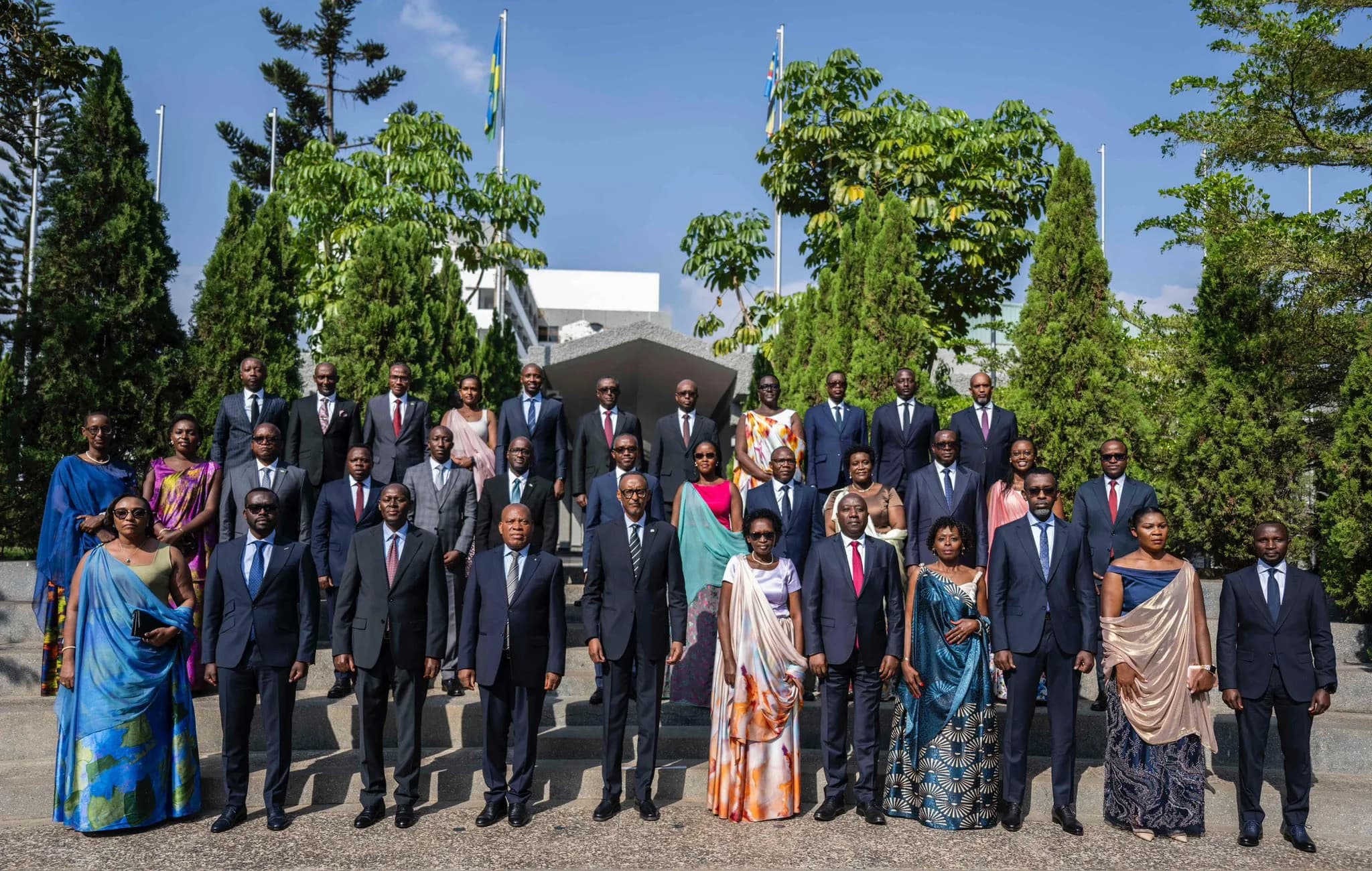 President Kagame Swears in New Cabinet
