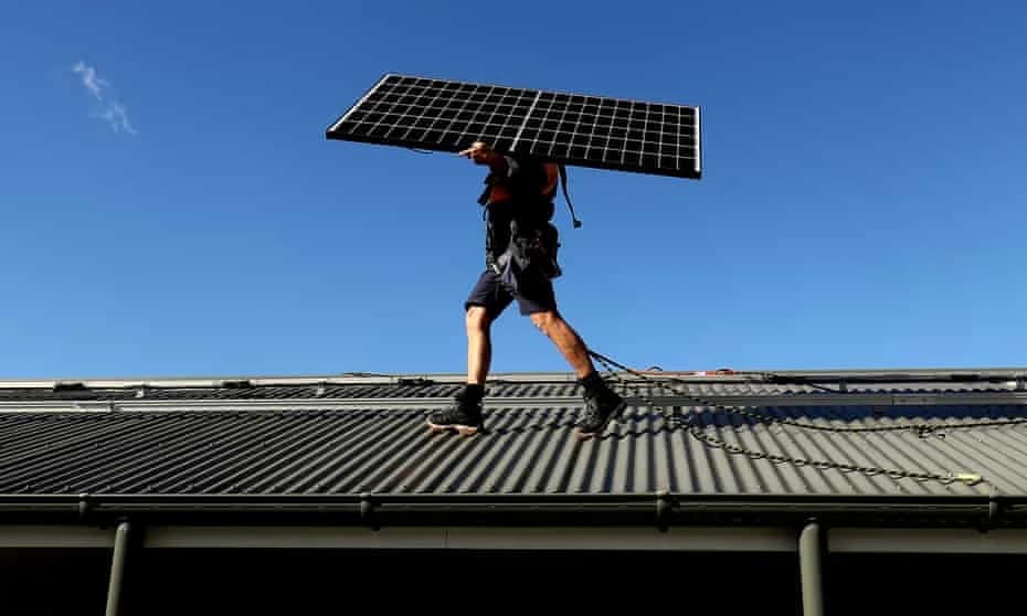 Australia Faces Solar Energy Grid Challenges Amid Surplus Generation