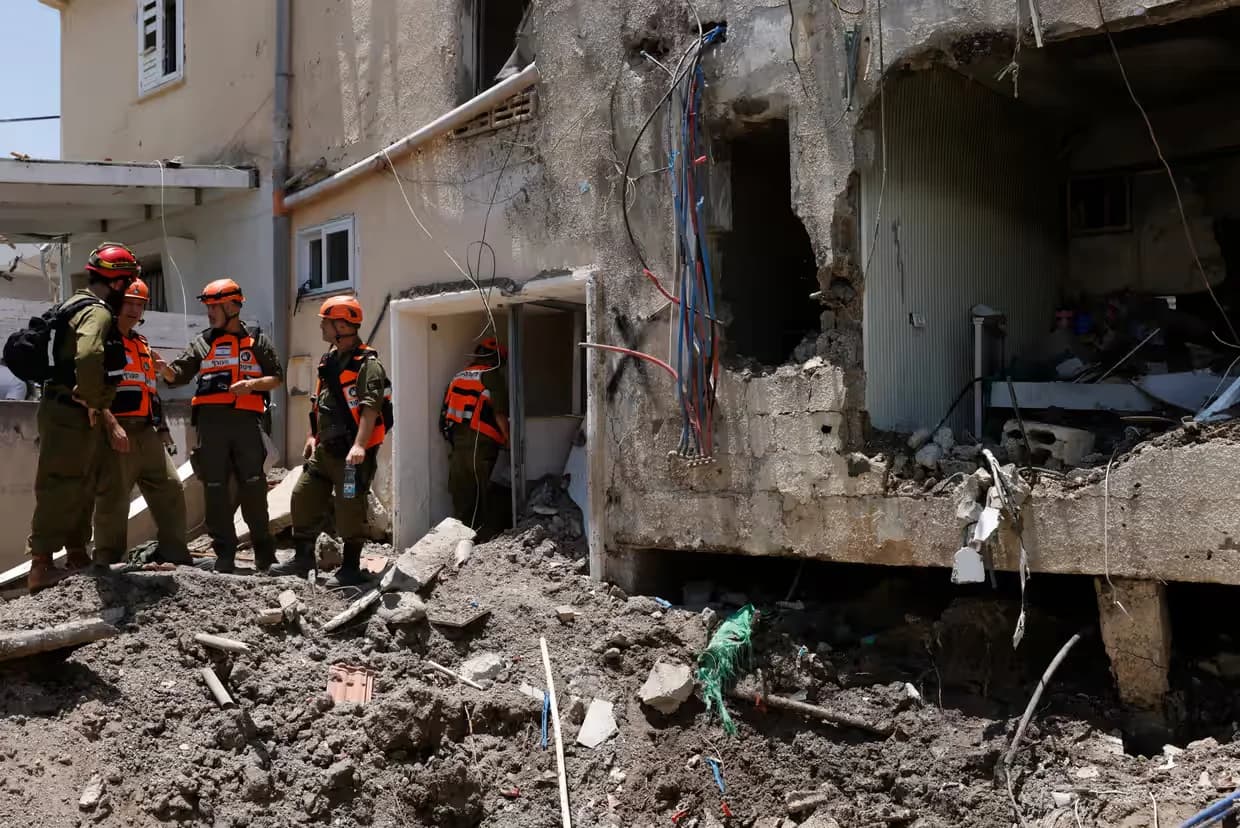 Israel Boasts to Kill Two Top Iranian Commanders in Airstrike as Diplomacy Falters