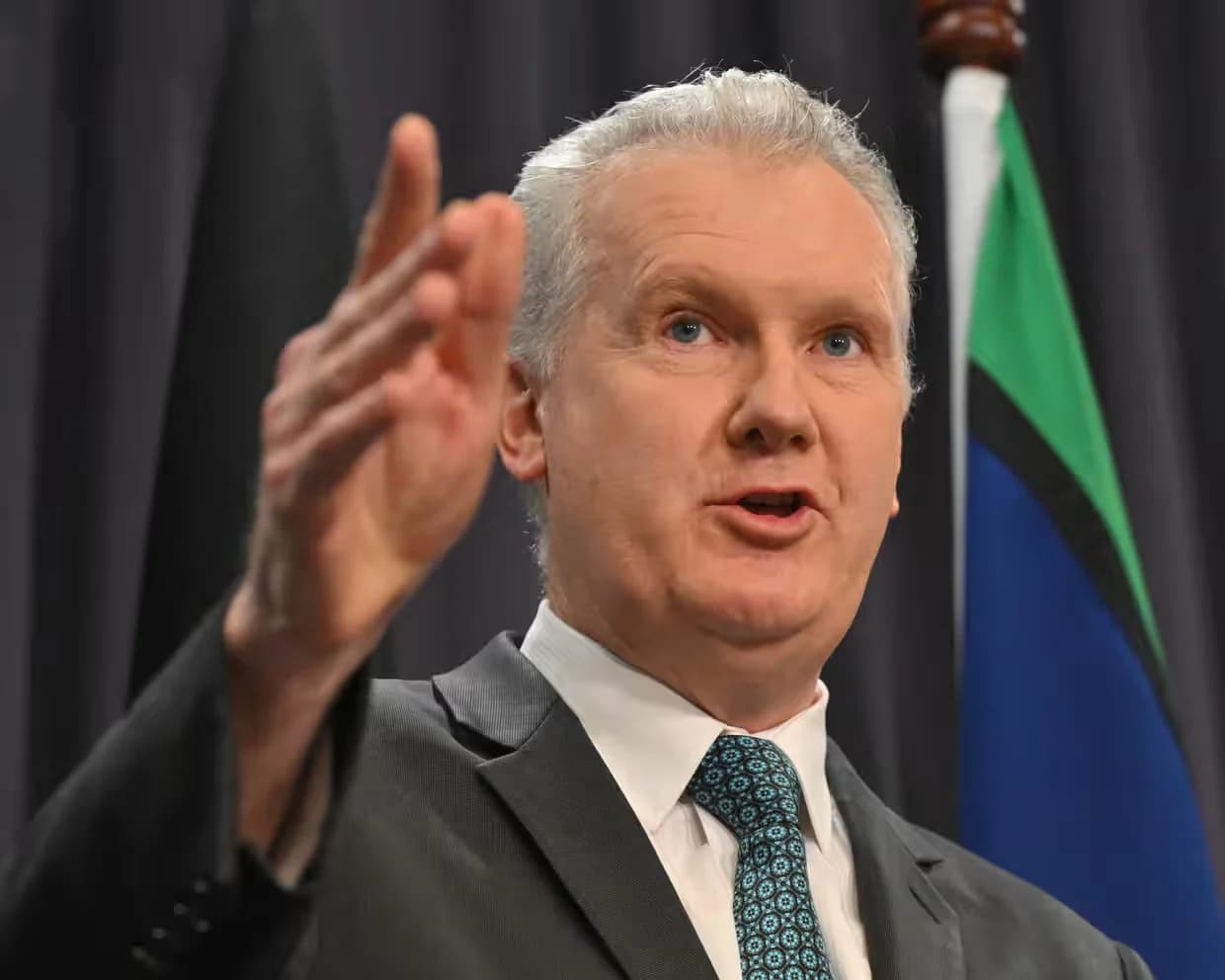 'This Is An Attack on Australia,’ Home Affairs Minister Burke Says About Melbourne Synagogue Arson