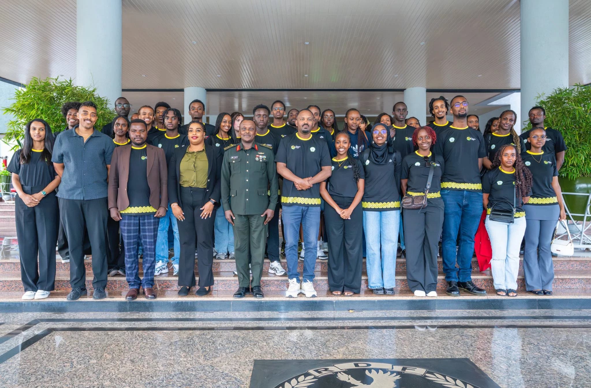 Rwandan youth from the diaspora visit RDF Headquarters