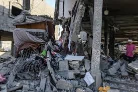 Gaza Ceasefire Talks Begin Amid Ongoing Strikes