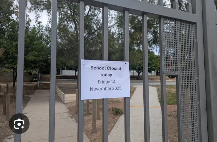 Australia: Schools close over asbestos-contaminated sand
