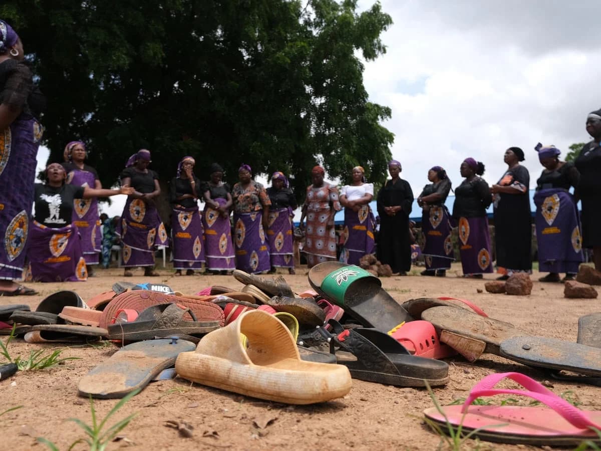 Armed men kidnap more than 200 students Northern Nigeria