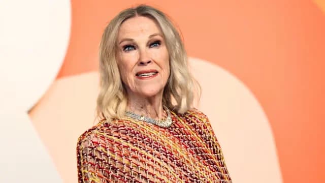 The Final Bow of a Comedic Queen: Honoring the Brilliant Legacy of Catherine O’Hara (1954–2026)