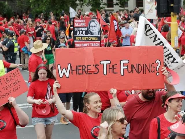 Mass Walkout Shuts Down Victoria’s Public Education as Teachers March on Parliament Over Pay Dispute