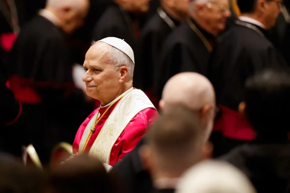 Trump criticizes “Pope Leo,” triggering debate on political rhetoric and moral authority