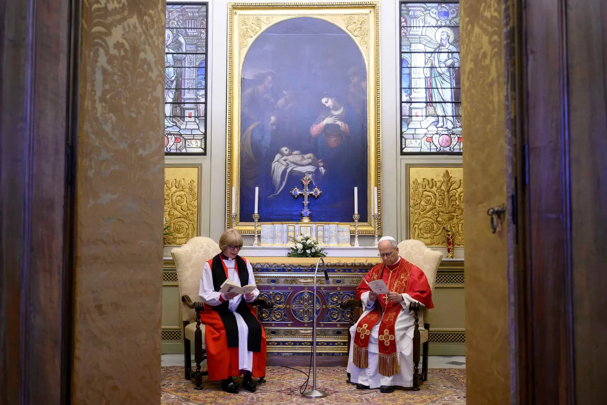 Pope and First Female Archbishop of Canterbury Meet at Vatican