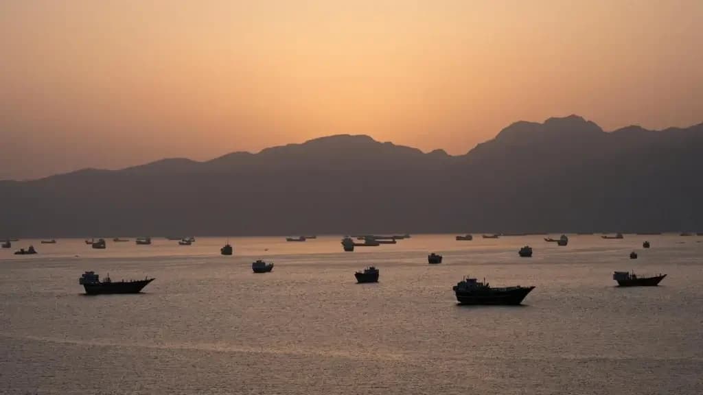Iran yongeye kuburira Amerika, Umuhora wa  Hormuz ushobora guhinduka intandaro y’intambara nshya