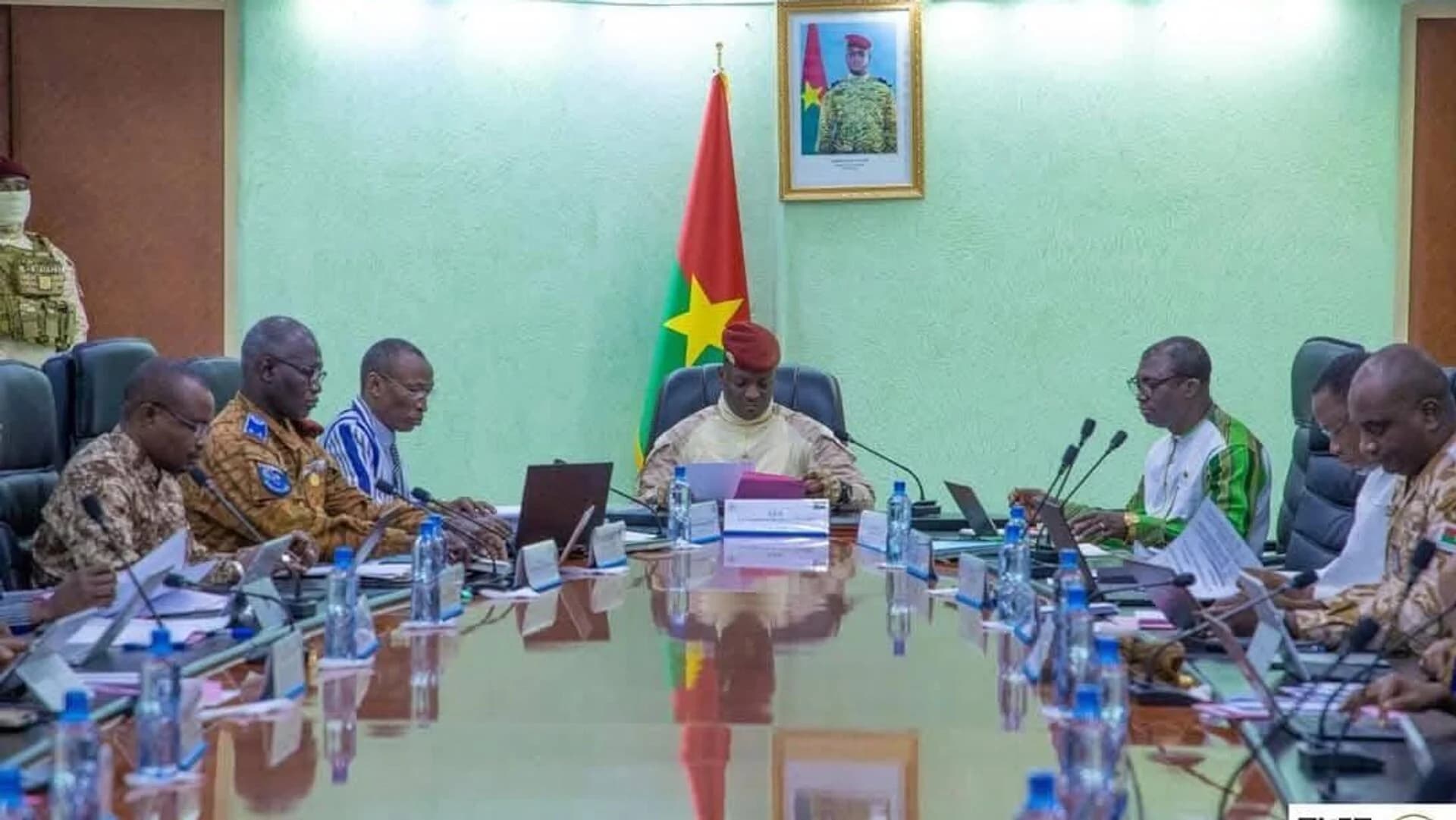 Burkina Faso yaciye umubano wa dipolomasi n'u Bufaransa, ishinja Paris kubangamira inyungu zayo