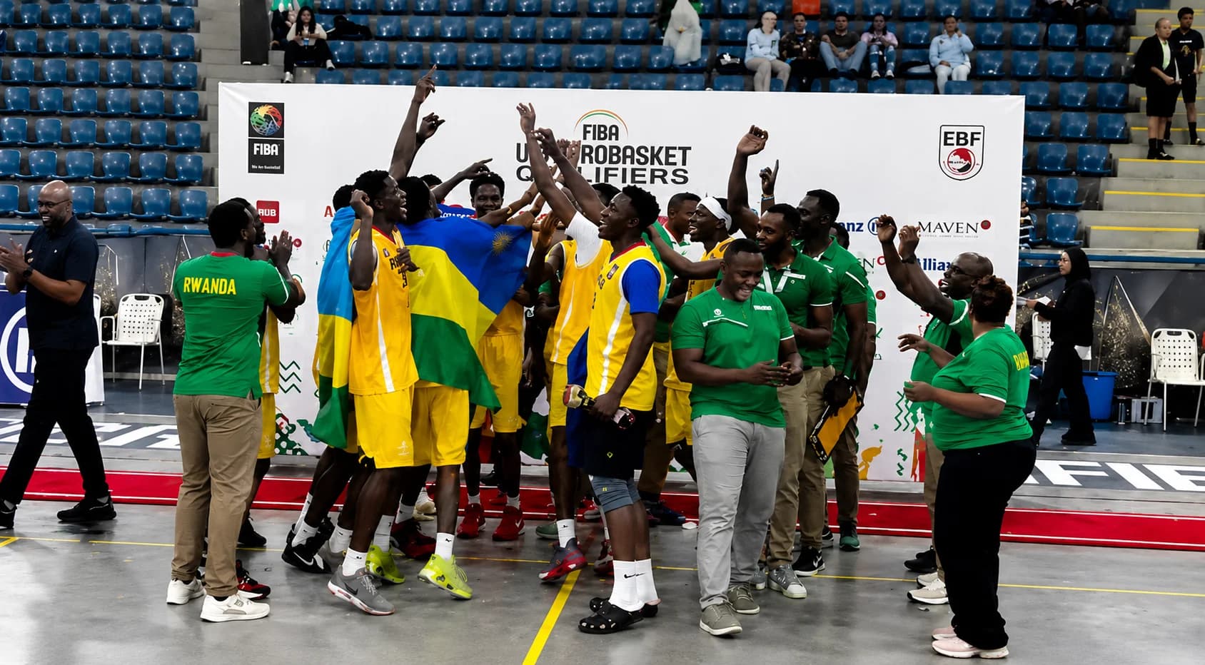 U Rwanda rwegukanye igikombe cya zone 5 muri basketball