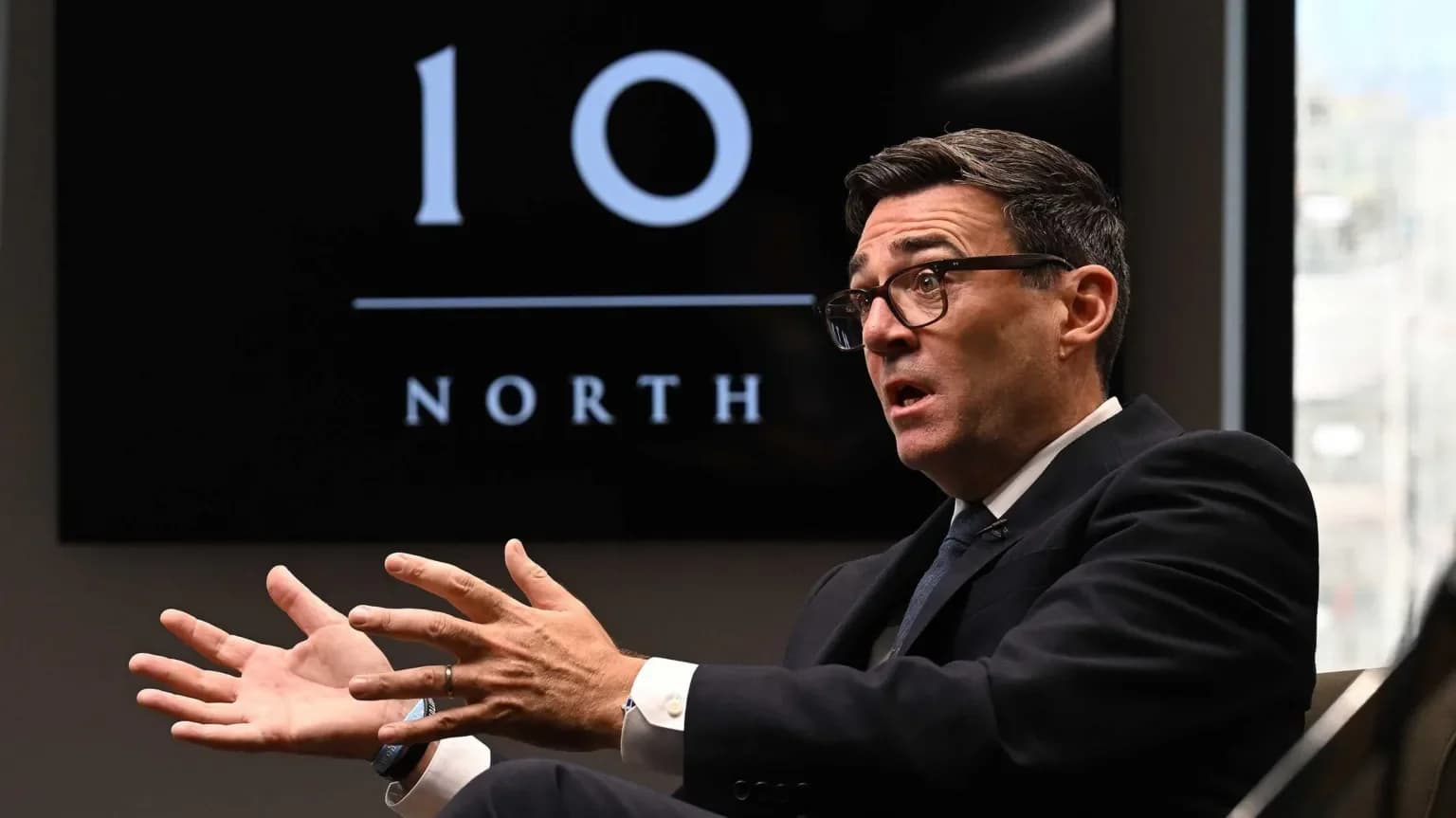 Andy Burnham yavuze ko yiteguye kunenga Donald Trump mu kurengera inyungu z’u Bwongereza