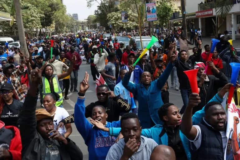 Nairobi: Polisi Yarashye Gaze Lacrymogène ku Bacuruzi Bamagana Izamuka ry’Imisoro