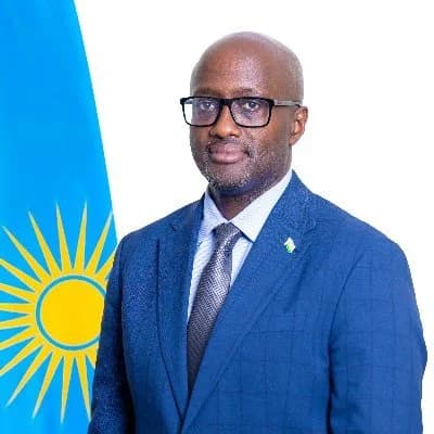 Minisitiri Nduhungirehe: U Burundi ntiburi mu gukemura ikibazo cy’umutekano muri RDC, ahubwo buracyongerera uburemere