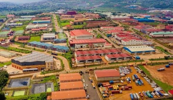 Kigali: inganda zikorera ahatemewe zahawe imyaka 10 yokwimuka.