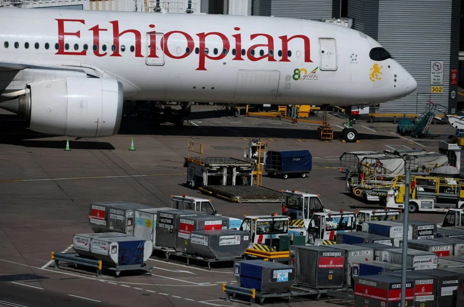 Ethiopian Airlines delays decision on order for 25 regional jets