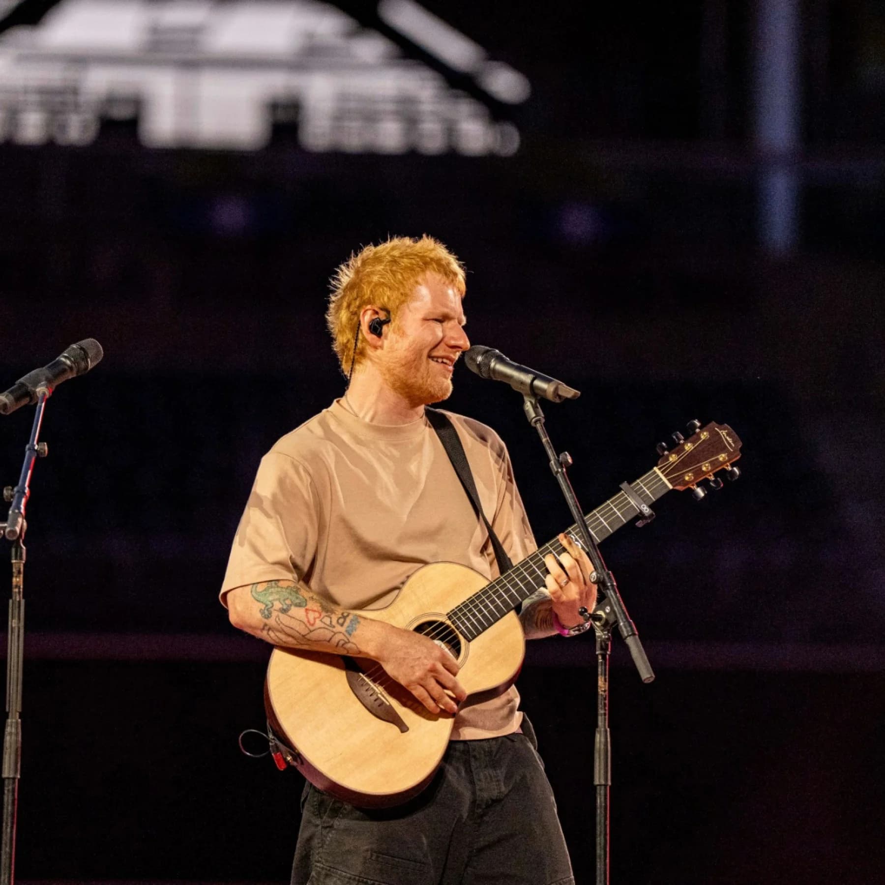 Ed Sheeran Ari mu mazi abira