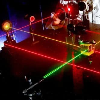 Ubudage: Ese laser ishobora gucana amashanyarazi y’isi?
