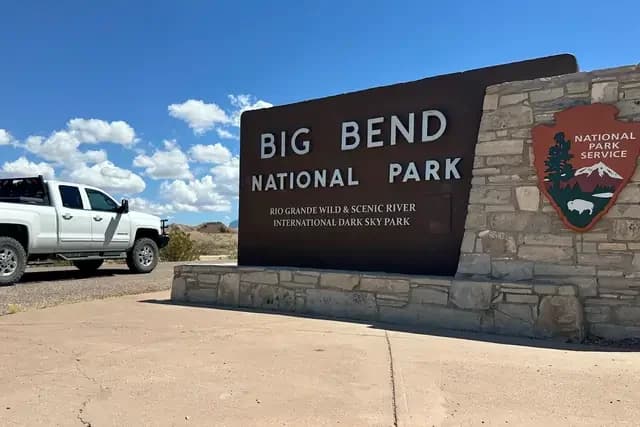 Parike ya big bend, Aho america ishaka kubaka urukuta kuri mexico