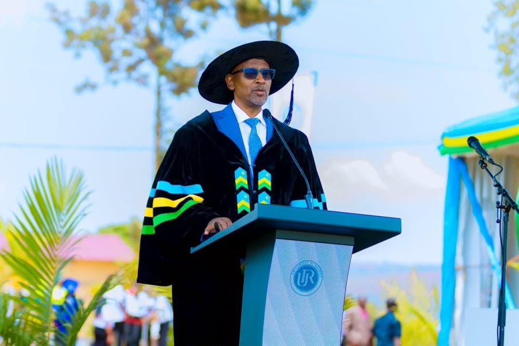 Rwanda’s Education Minister Joseph Nsengimana urged University of Rwanda graduates to apply their knowledge and skills to national development, innovation and improving people’s lives.