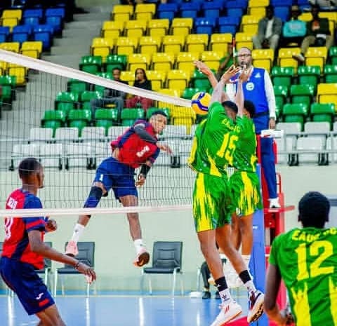 Police VC yatangiye neza, EAUR VC itungura REG muri shampiyona ya Volleyball